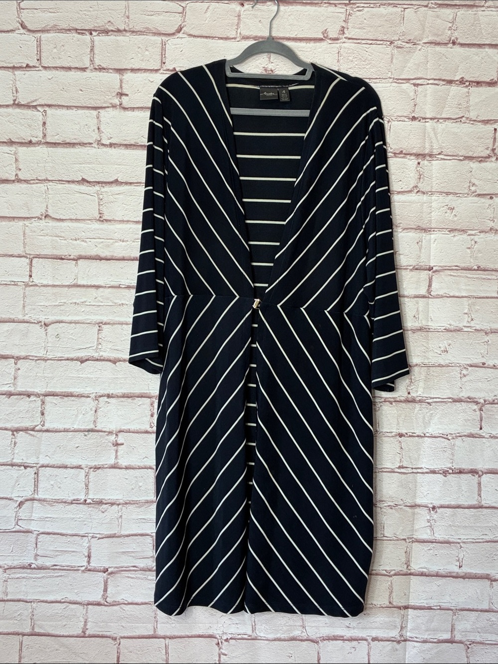 Chico’s Travelers Navy & White Striped Cardigan Like New Size 4 (xL)